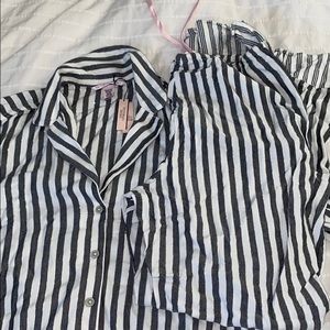 victoria’s secret pj set